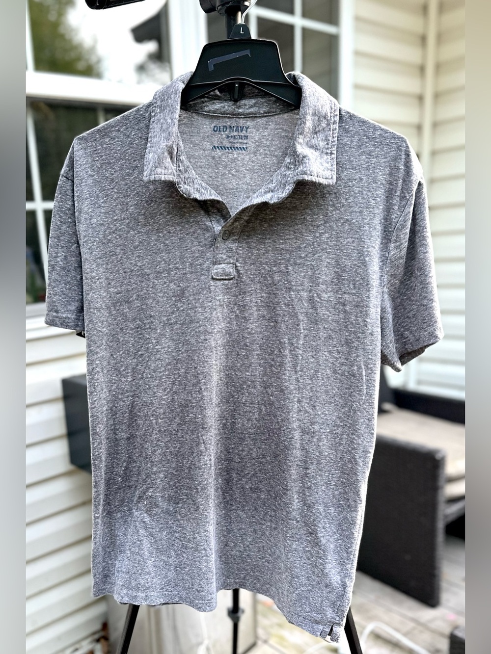 Old Navy Men’s Heather Gray Polo